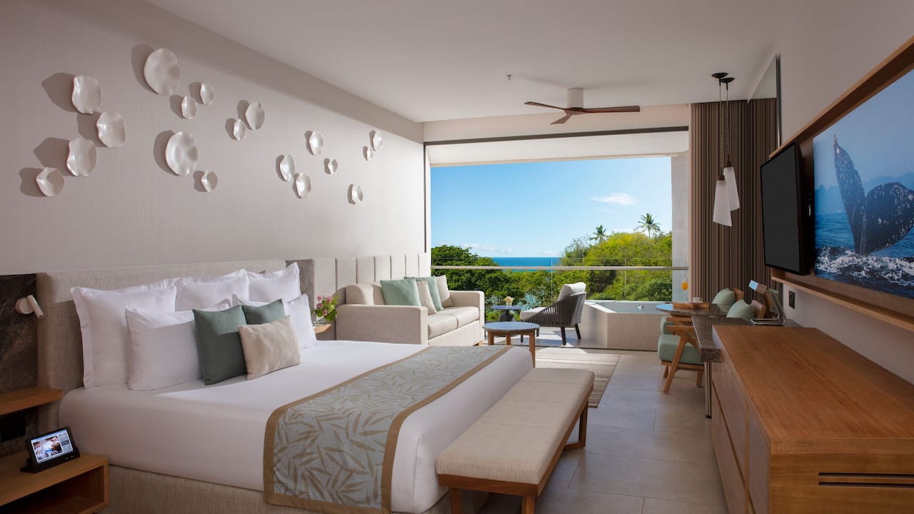 Jr. Suite Tropical View — partial ocean view